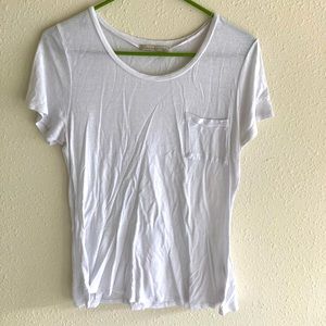 Black and white basic t shirts